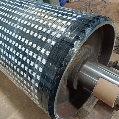 12mmの厚さのコンベヤーのドラム ダイヤモンドの陶磁器の滑車の遅延のライニングのコーティング